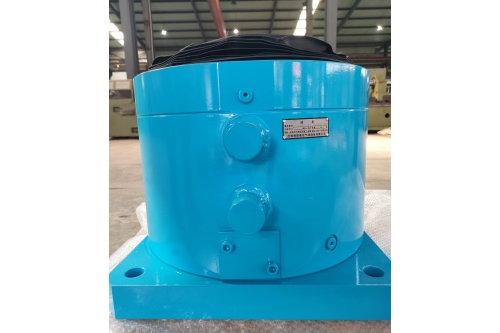 河南水泥廠輥壓機液壓缸